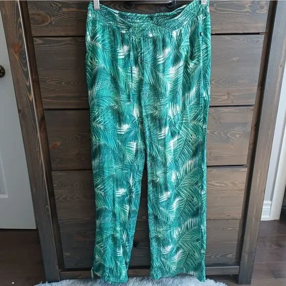 💰3/$30Pattern leaf Pants - Picture 4 of 6